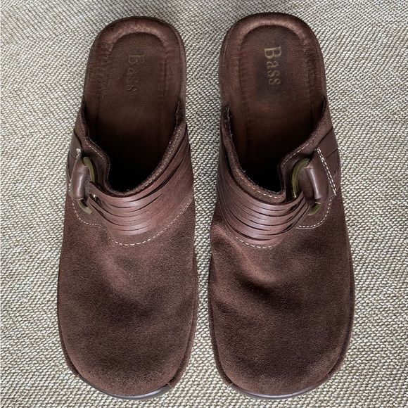 Bass Brown Suede Mule Clogs. Antique Brass and Leather Accents. Size 7M. - Picture 2 of 9
